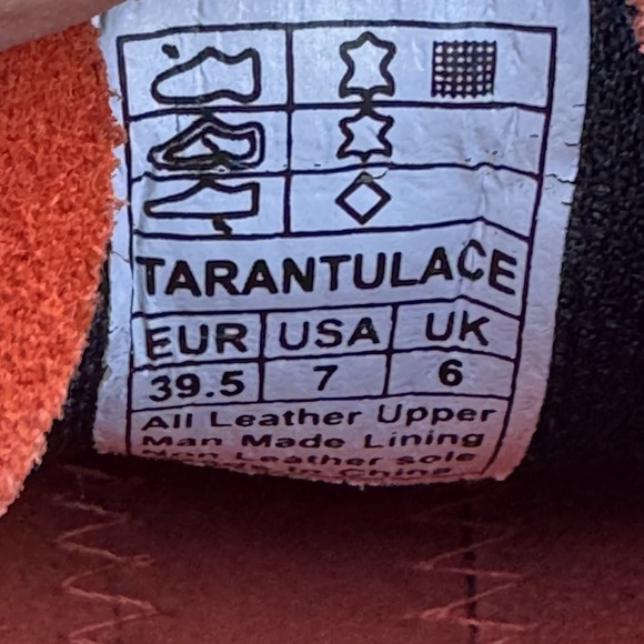 Size 7 - La Sportiva Tarantulace Men's Black Red Leather Athletic Shoes - Picture 7 of 7